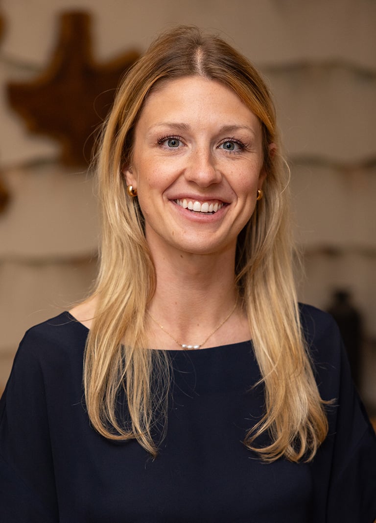 Dr. Alisha Holt